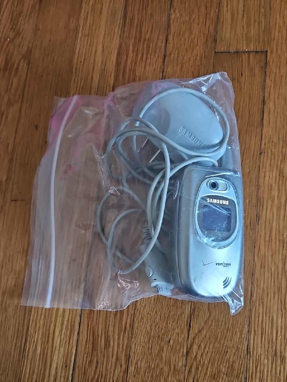 7 Old Cell Phones